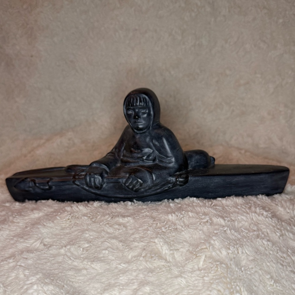Vintage Canadian Inuit Art Ceramic Kayak Figure Statue Signed Toni 82”